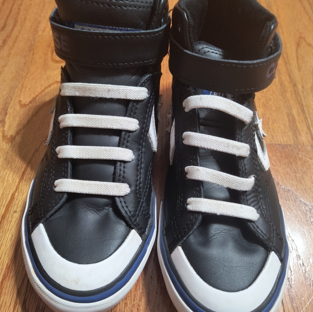 3/$10⭐ Converse All Star high top Velcro strap shoes, size children's 1.5 - Picture 12 of 12
